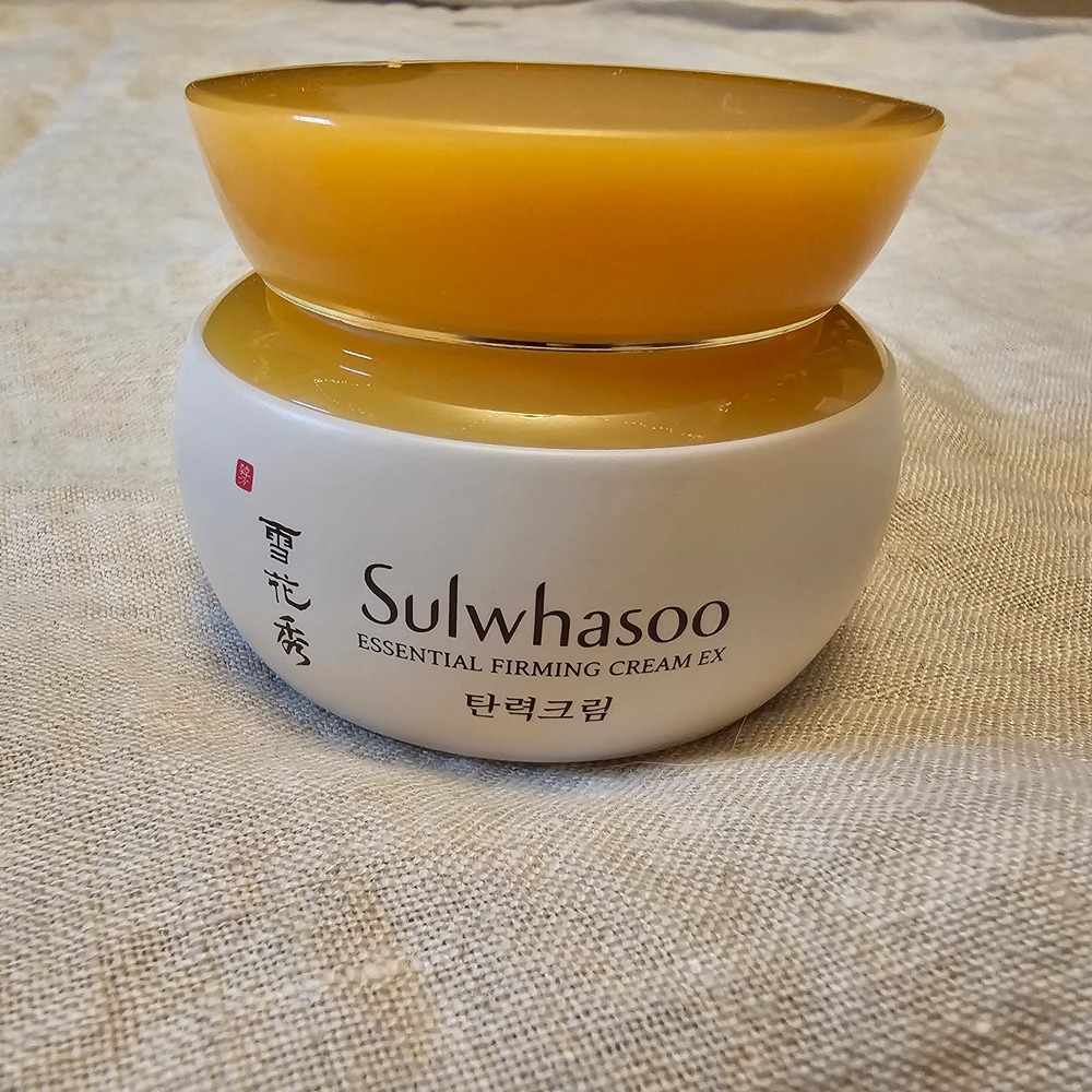 Sulwhasoo Essential Comfort Firming Cream: Moisturize, Soothe, and Visibly Firm
